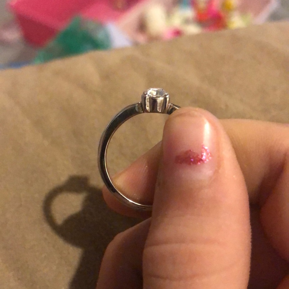 Ring - Picture 5 of 5